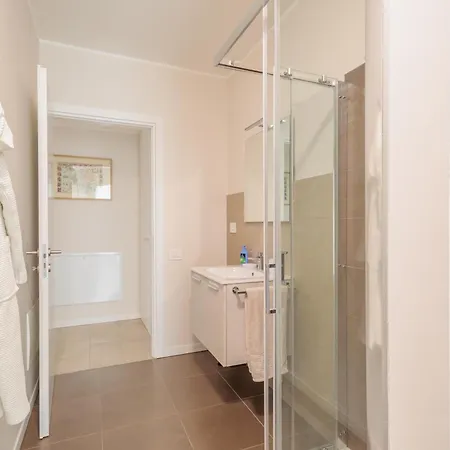 Guesthost - Moretti29