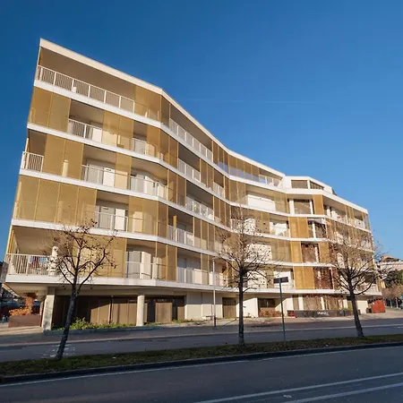 Guesthost - Moretti29