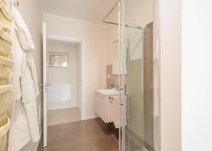 Guesthost - Moretti29