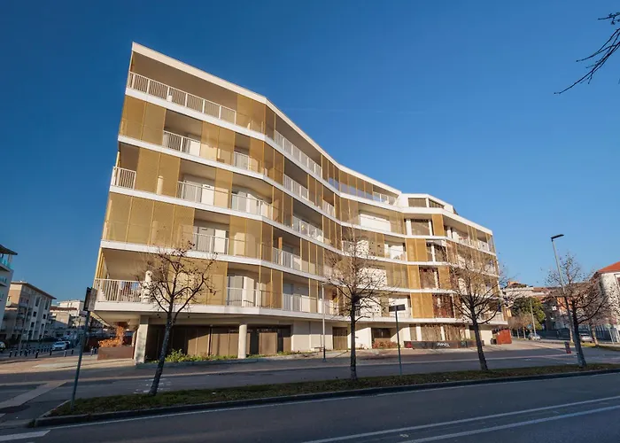 Guesthost - Moretti29