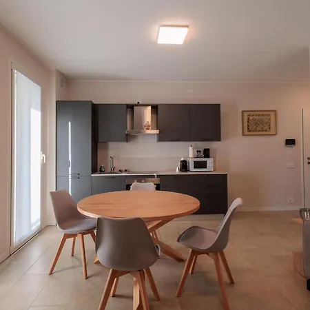 Guesthost - Moretti29 Бергамо